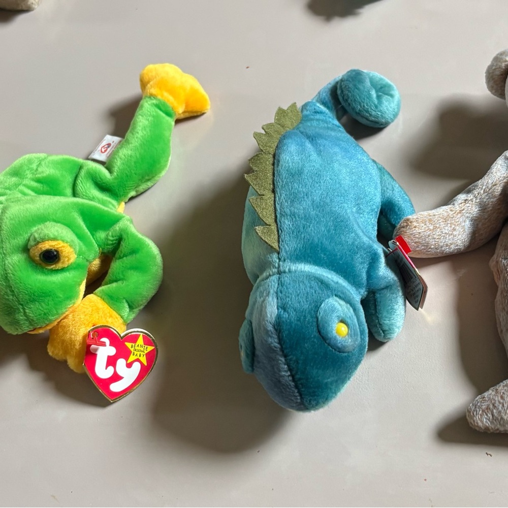 3 Beanie Babies by Ty Chameleon.